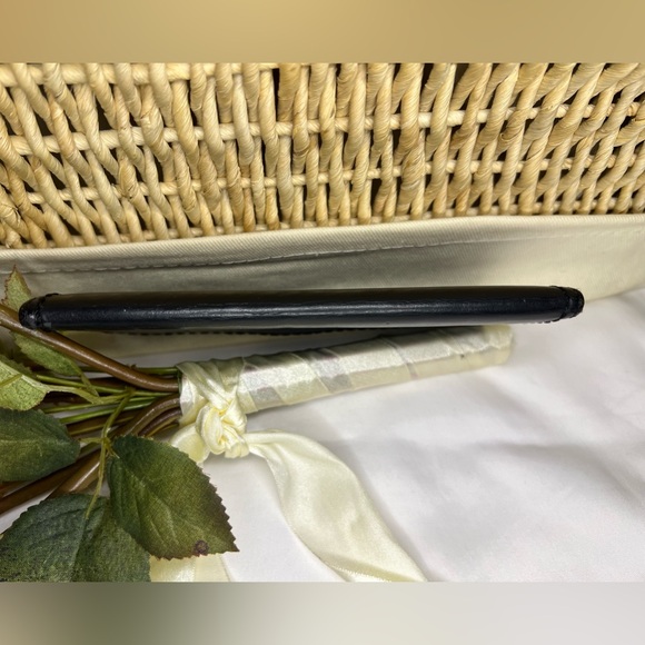 COACH VINTAGE CHECKBOOK HOLDER GUC - Picture 6 of 9